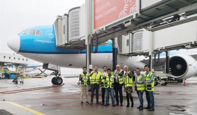 中集天達環球初創無人駕駛智能登機橋在荷蘭機場正式啟用